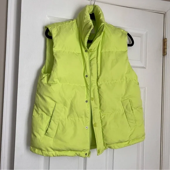 A New Day Women’s Puffer Vest Sleevless Jacket - Size S - Picture 2 of 9